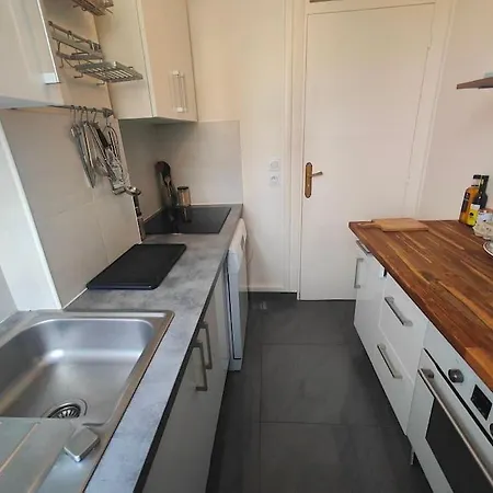 Haussmannien Avec Balcon شقة
