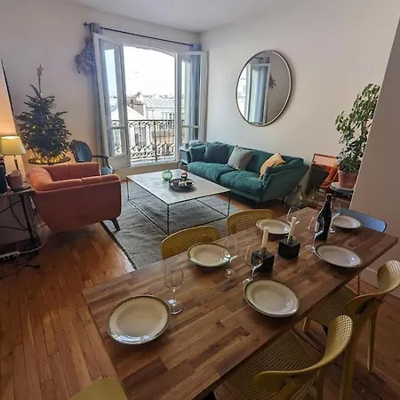 Haussmannien Avec Balcon *